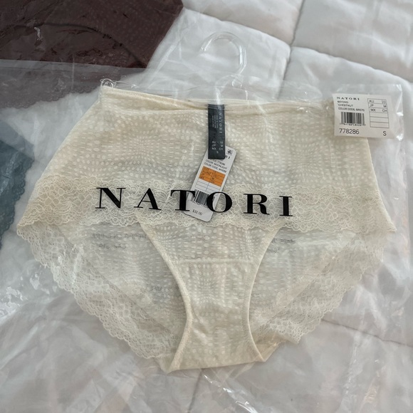 Natori 2 pairs for $20 - Picture 4 of 5